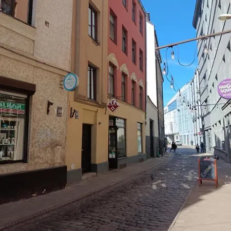 Historic Old Town Escape Cozy Two Bedrooms Perfect Location *