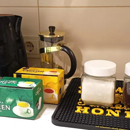 Historic Old Town Escape Cozy 2 Bedrooms Perfect Location *