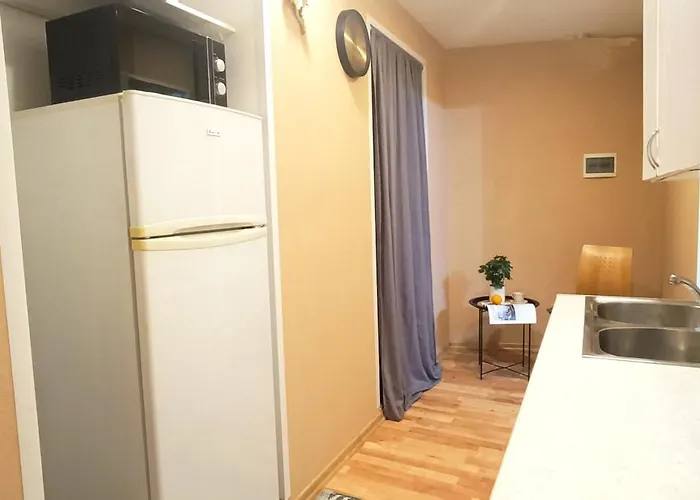 Historic Old Town Escape Cozy 2 Bedrooms Perfect Location Рига