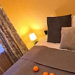 דירה Historic Old Town Escape Cozy Two Bedrooms Perfect Location *